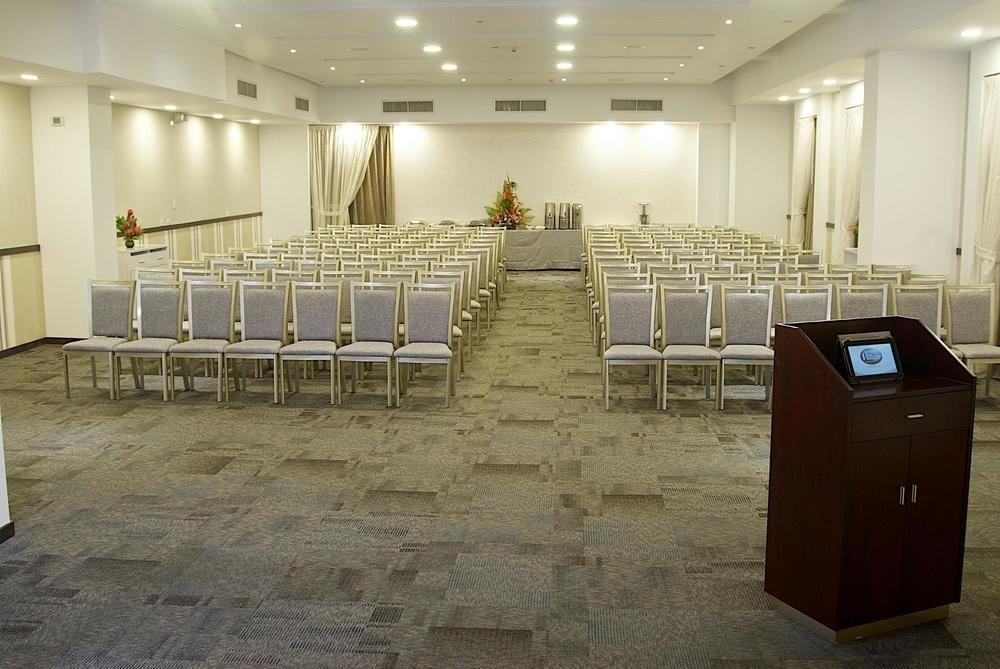 Hotel Altamira Village Каракас Екстер'єр фото